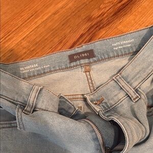 DL1961 Vintage Light Blue Denim